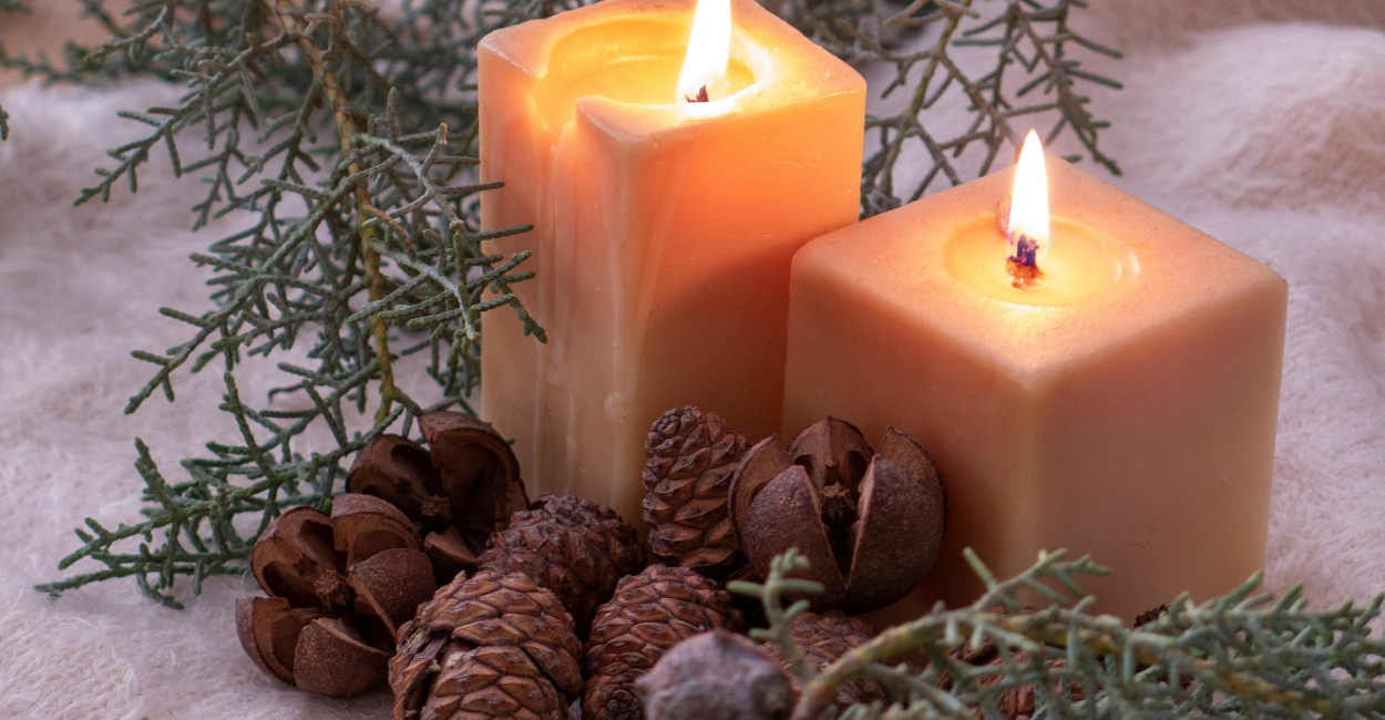 decoração com velas e lanternas